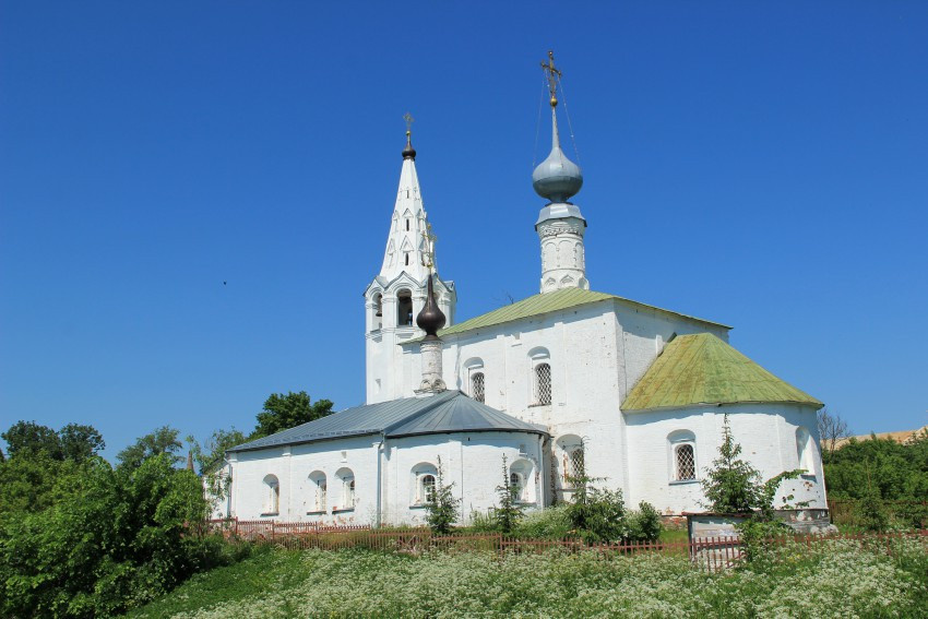 Русская православная церковь святых Козьмы и Дамиана в Суздале, Владимирская область